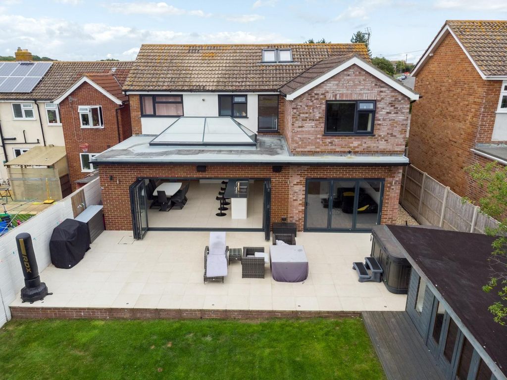 5 bed detached house for sale in Field Barn Drive, Weymouth DT4 Zoopla