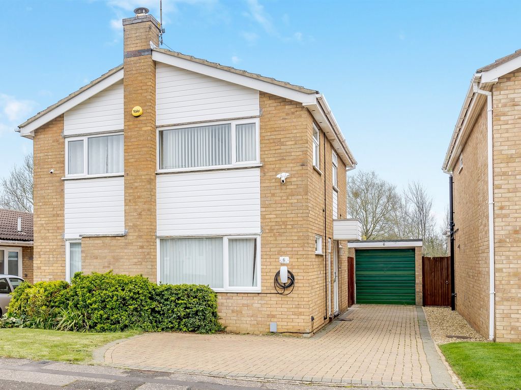 4 bed detached house for sale in Magnolia Avenue, Longthorpe