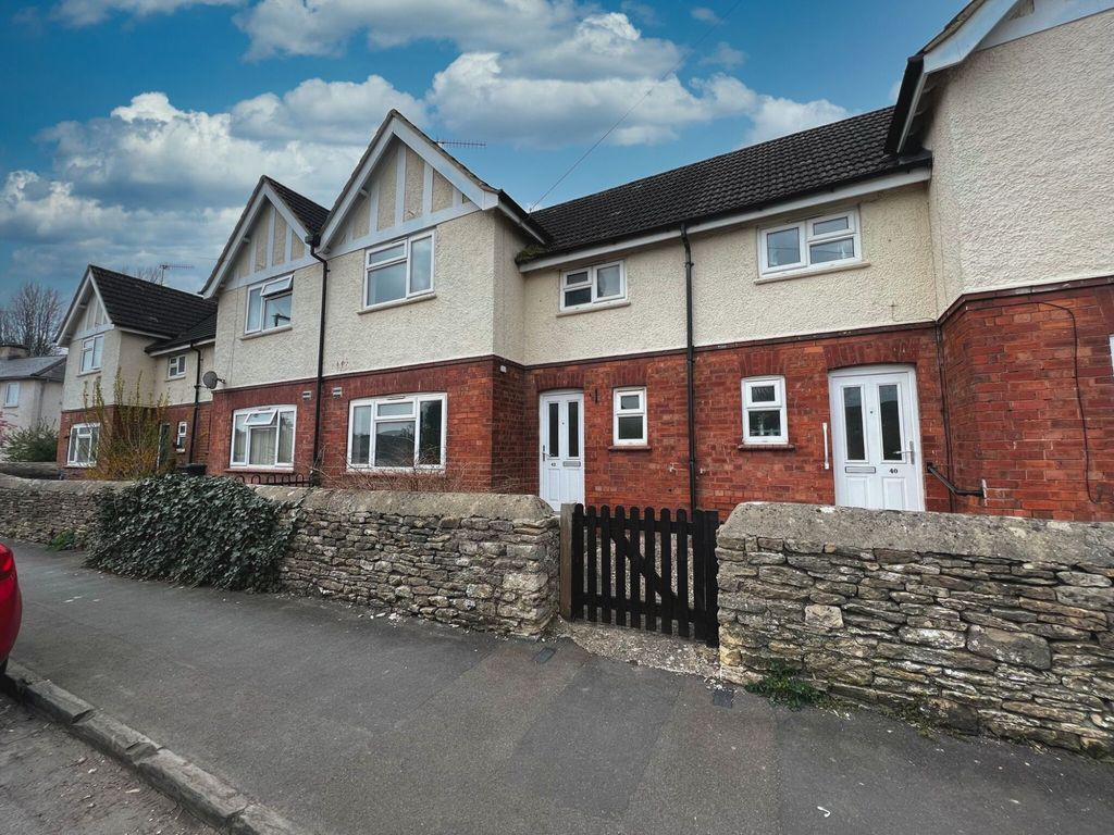 3 bed terraced house for sale in Siddington Road, Siddington