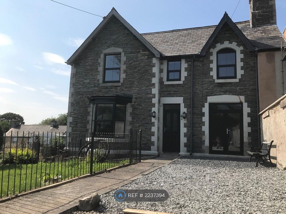 3 bed semidetached house to rent in Bryneglwys, Corwen LL21, £875 pcm