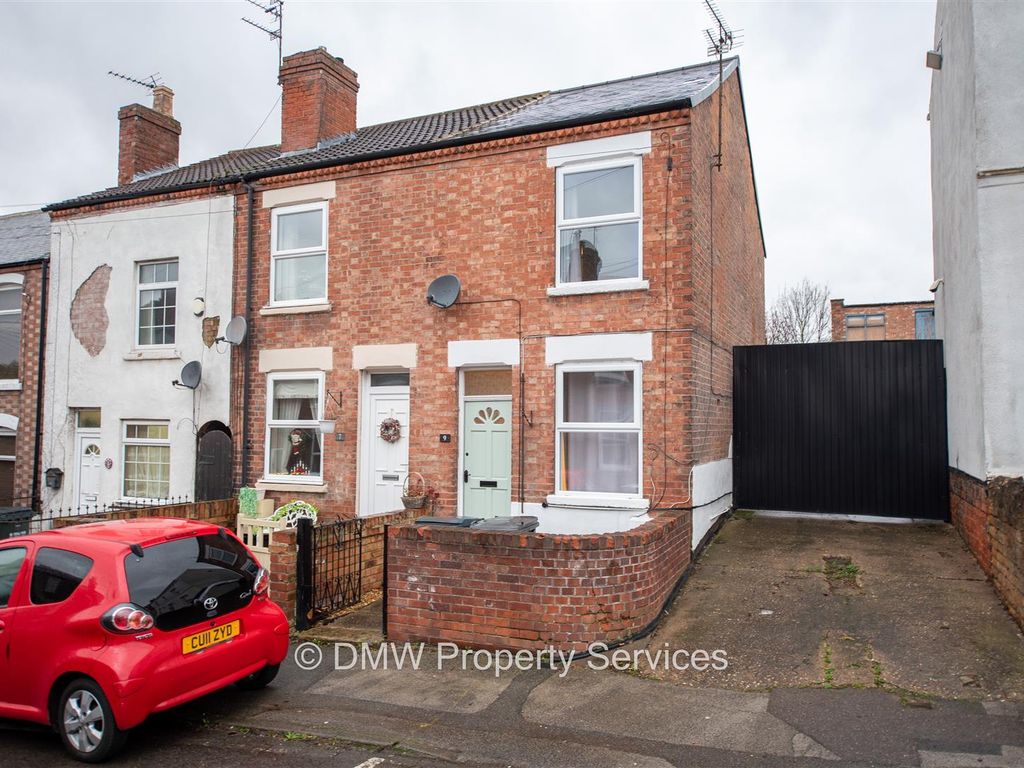 2 bed end terrace house to rent in Carnarvon Grove, Carlton, Nottingham