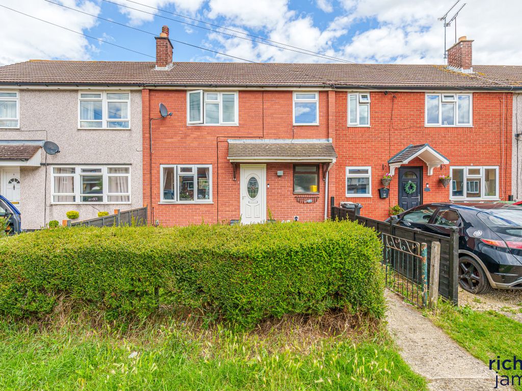 3 bed terraced house for sale in Sackville Close, Walcot, Swindon SN3