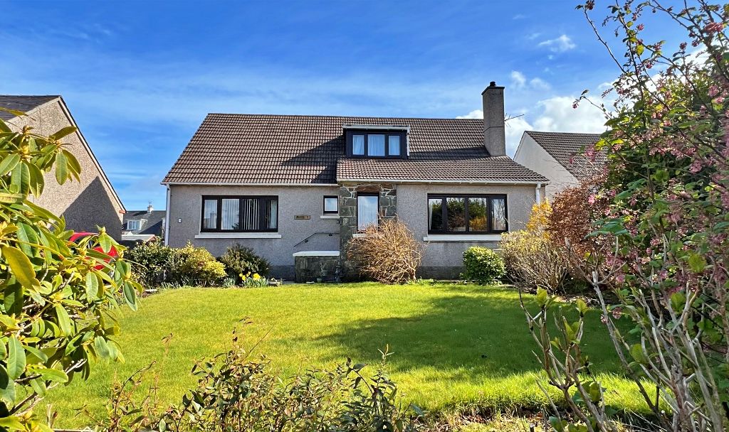 4 bed detached house for sale in Berisay Place, Stornoway HS1, £195,000 Zoopla