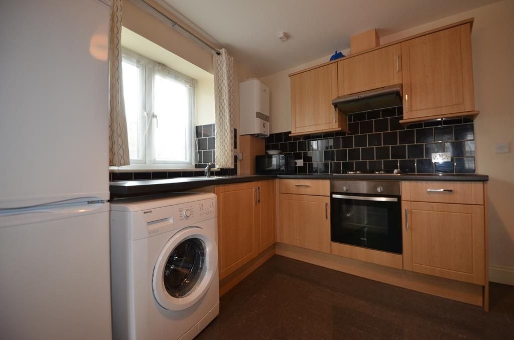 1 bed flat to rent in Crossley Mead, 750754 Bath Road, Cranford TW5