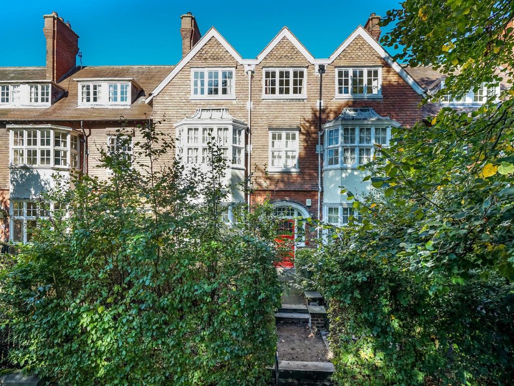 5 bed property for sale in The Avenue, York YO30 Zoopla