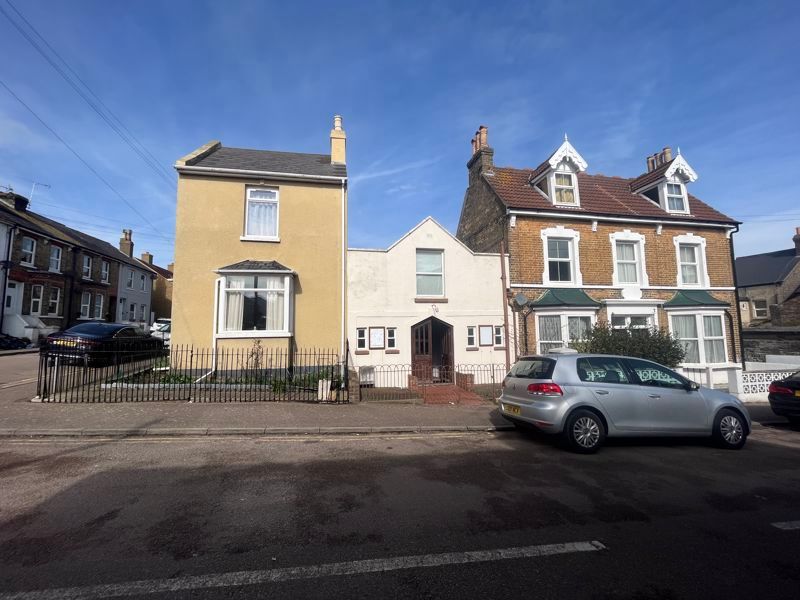 Property for sale in Mays Road, Ramsgate CT11 Zoopla