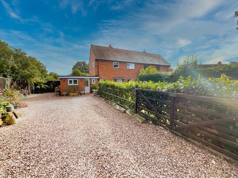 3 bed semidetached house for sale in The Yelves, Hinstock, Market
