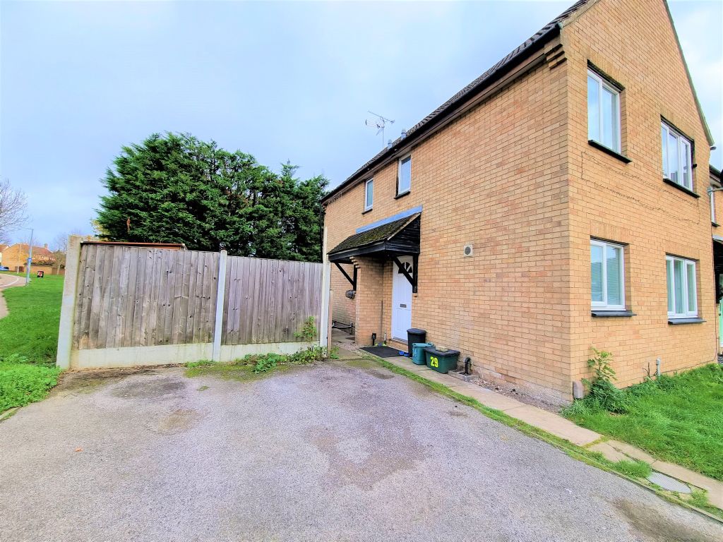 2 bed property for sale in Cleveland Close, Highwoods, Colchester CO4