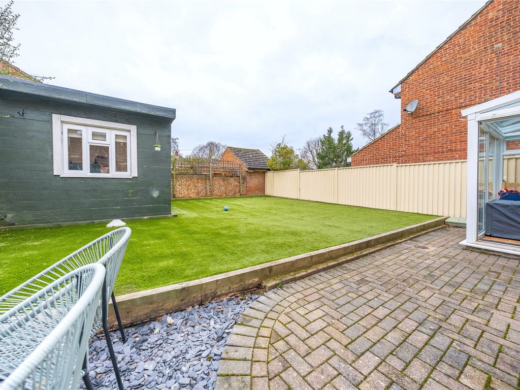 3 bed link detached house for sale in Tall Trees Close, Kingswood, Maidstone ME17, £375,000 Zoopla