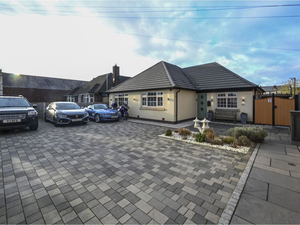 3 bed detached bungalow for sale in Alfreton Road, South Normanton DE55 Zoopla