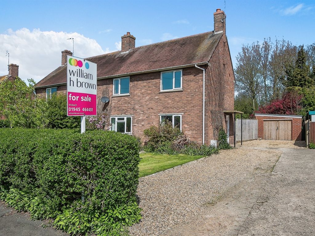 3 bed semidetached house for sale in Perry Road, Leverington, Wisbech