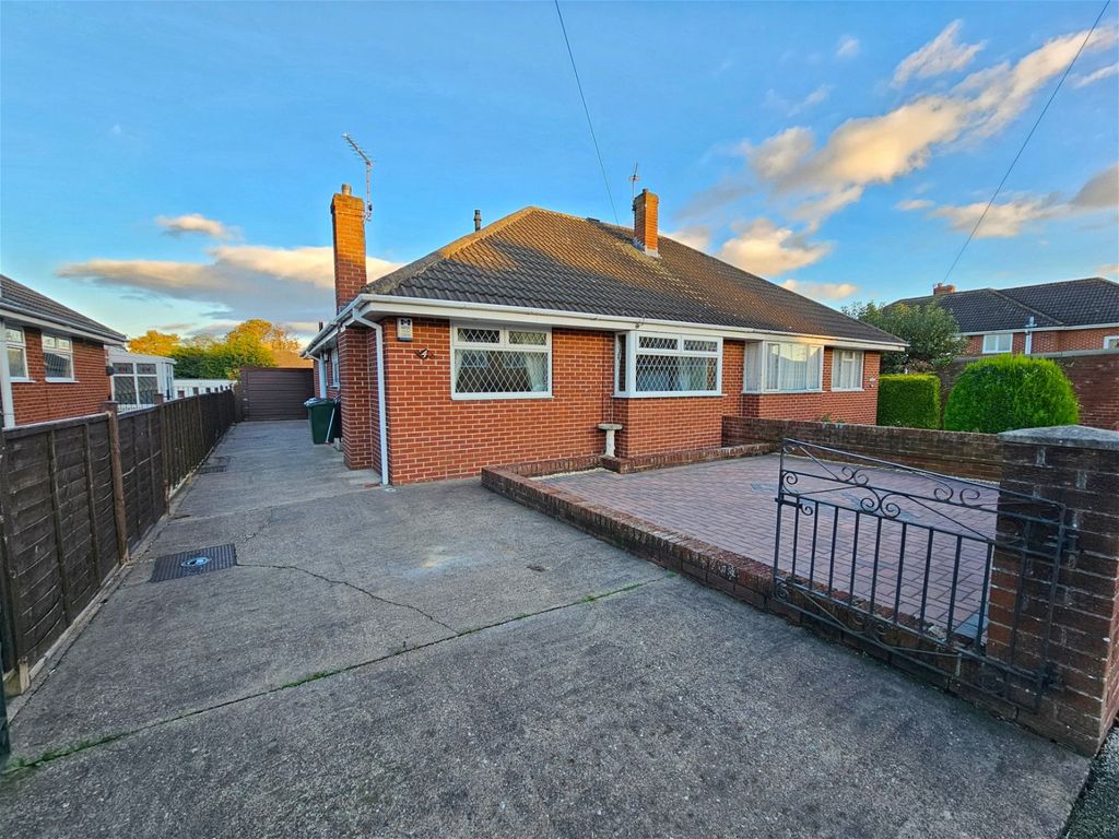 2 bed semidetached bungalow for sale in Bence Close, Darton, Barnsley S75, £200,000 Zoopla
