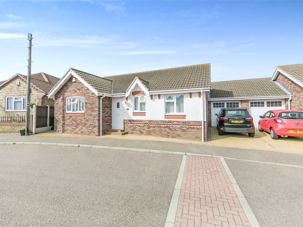2 bed bungalow for sale in Bramble Way, ClactonOnSea CO15 Zoopla