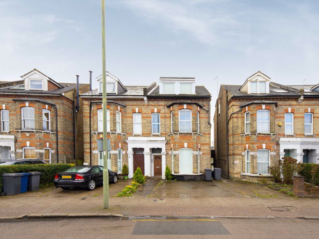 2 bed flat for sale in Cricklewood Lane, London NW2 Zoopla