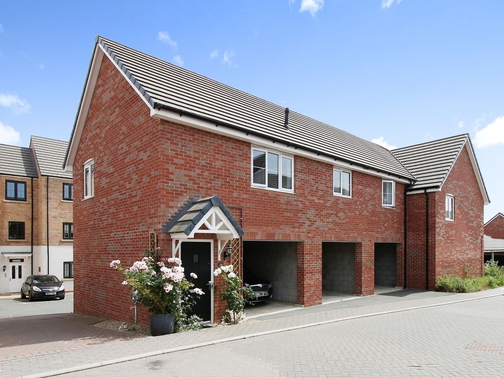 2 bed property for sale in Carnoustie Drive, Corby NN17 Zoopla