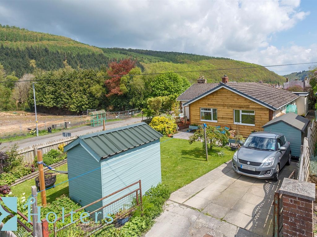 4 bed detached bungalow for sale in Sheringham, West Street, Knighton