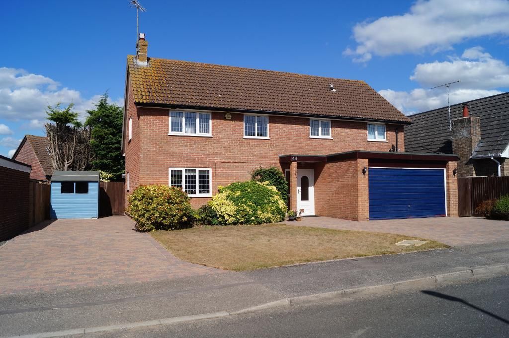 4 bed detached house for sale in The Driftway, Upper Beeding, West