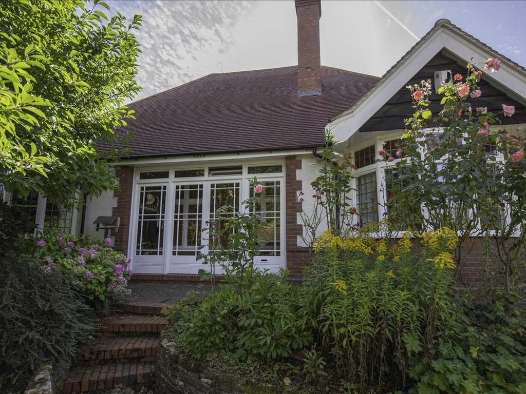 3 bed detached house for sale in Old Lodge Lane, Purley CR8 Zoopla