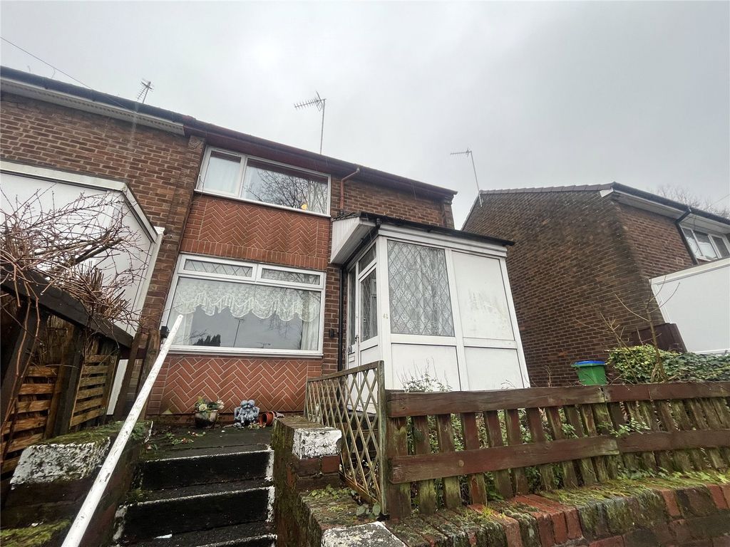 2 bed terraced house for sale in Croftgates Road, Rhodes, Middleton