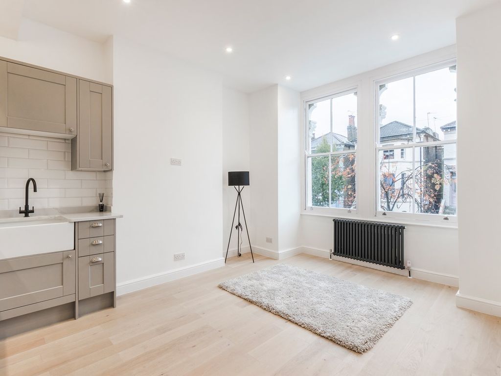 Starfield Road, Askew Village, London W12  