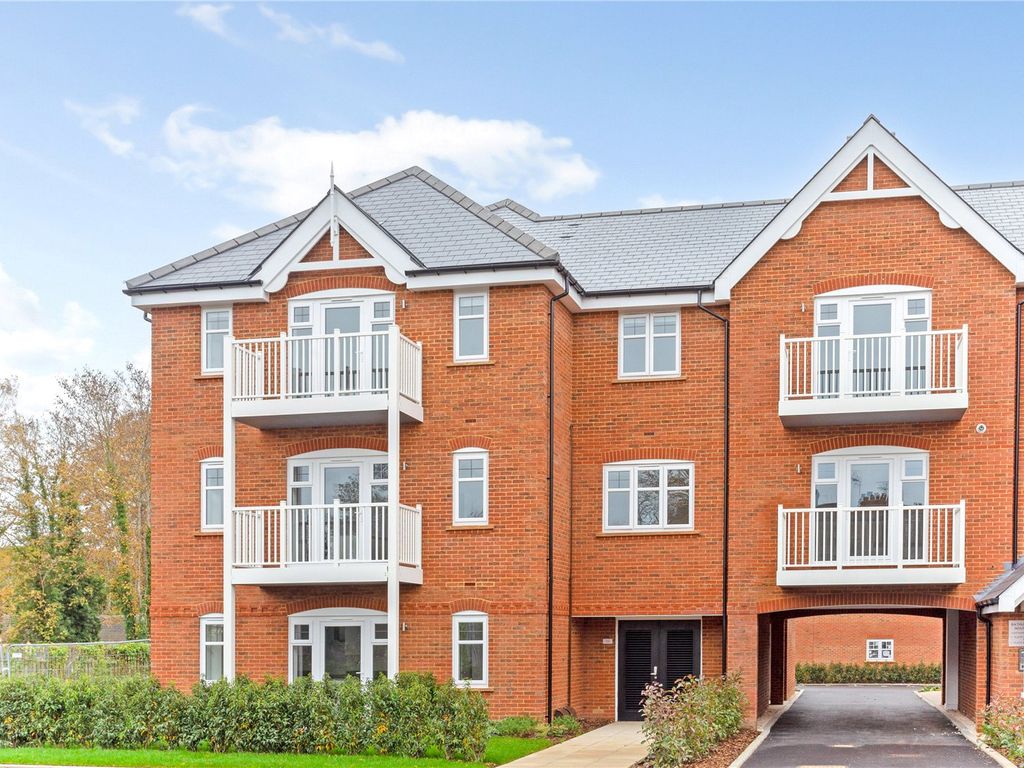 New home, 2 bed flat for sale in Cavendish Meads, Ascot SL5, £108,750