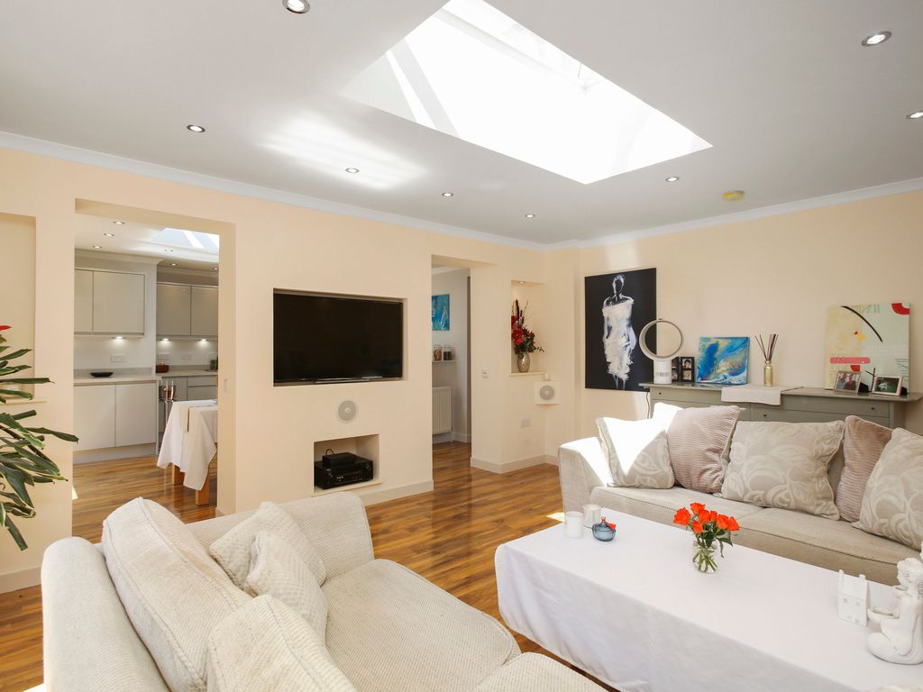 4 bed semidetached house for sale in Ivy Park, 6 Dolphin Gardens East