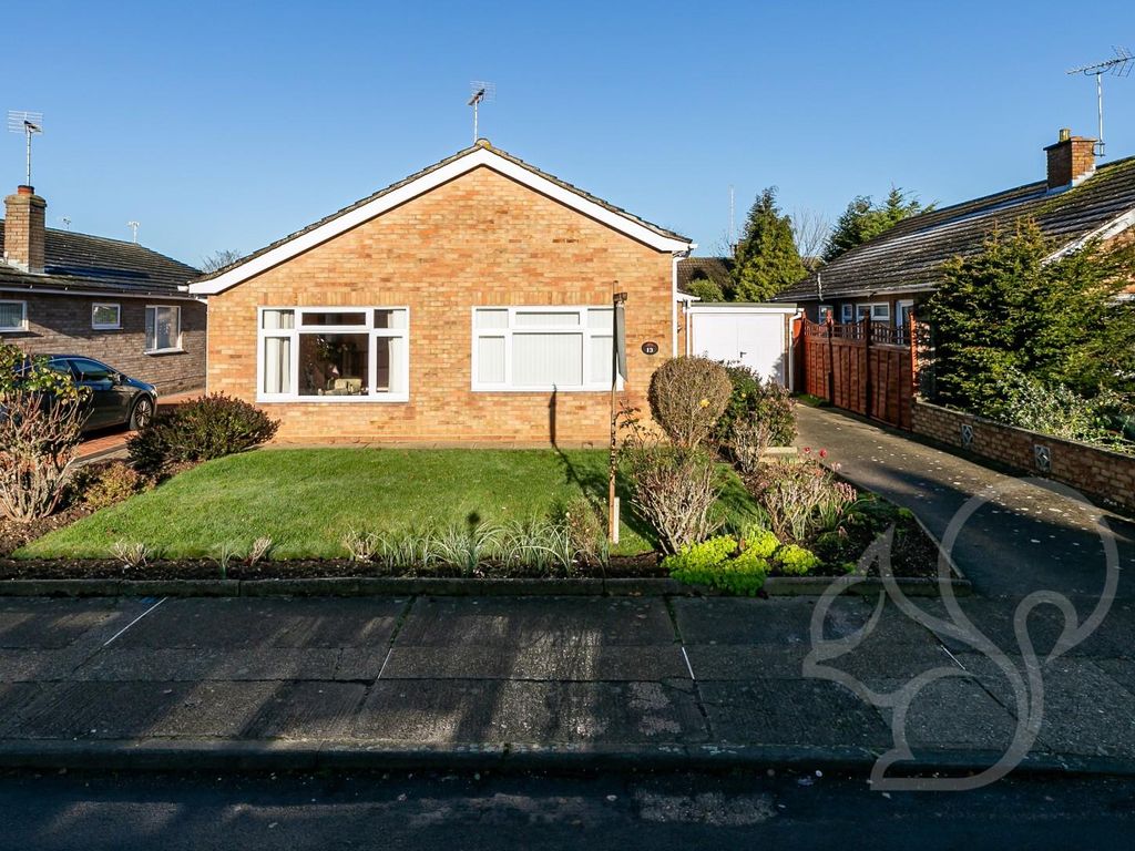 2 bed detached bungalow for sale in Landseer Road, Colchester CO3, £