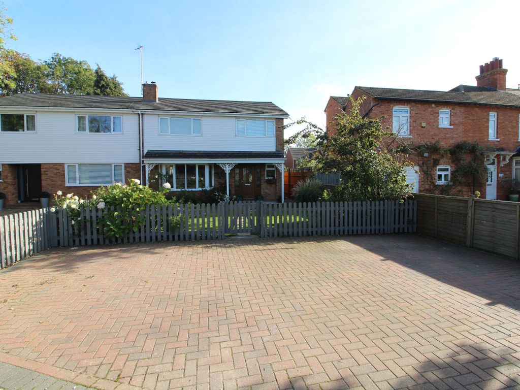 3 bed semidetached house for sale in Wolverton Road, Blakelands
