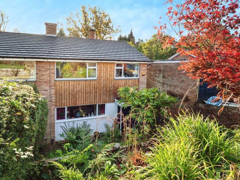 3 bed semidetached house for sale in Coniston Avenue, Tunbridge Wells