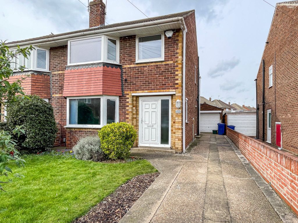 3 bed semidetached house to rent in Abbey Walk, Doncaster DN5 Zoopla