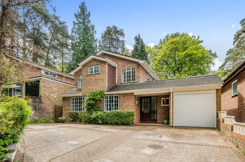 4 bed detached house for sale in Cairn Close, Camberley, Surrey GU15