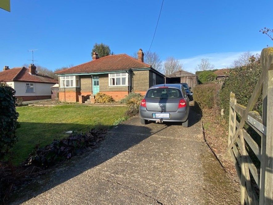 3 bed detached bungalow for sale in 13 Saxmundham Road, Framlingham