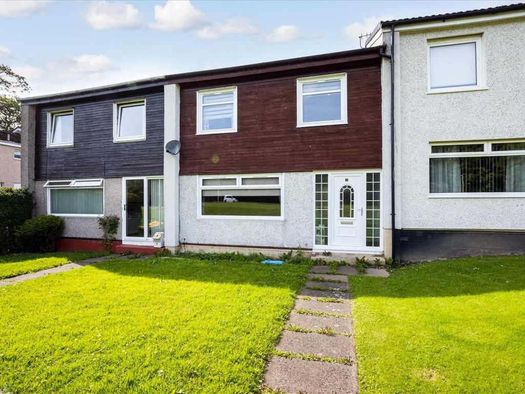 3 bed terraced house for sale in Chestnut Crescent, Greenhills, East