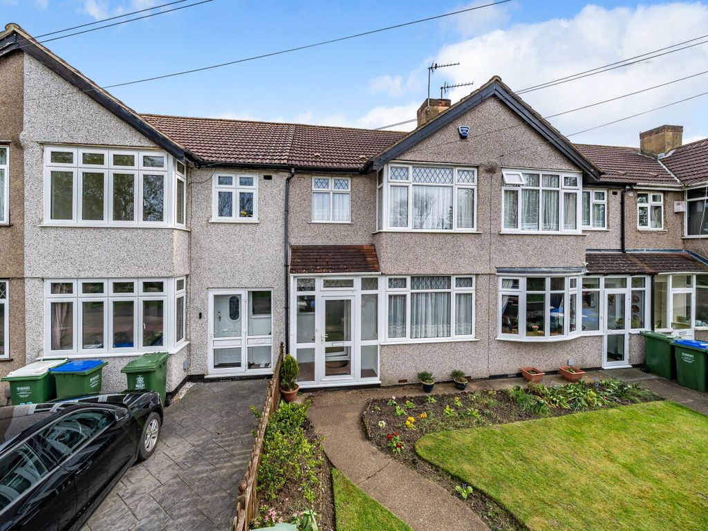 3 bed terraced house for sale in Brookend Road, Sidcup DA15, £450,000