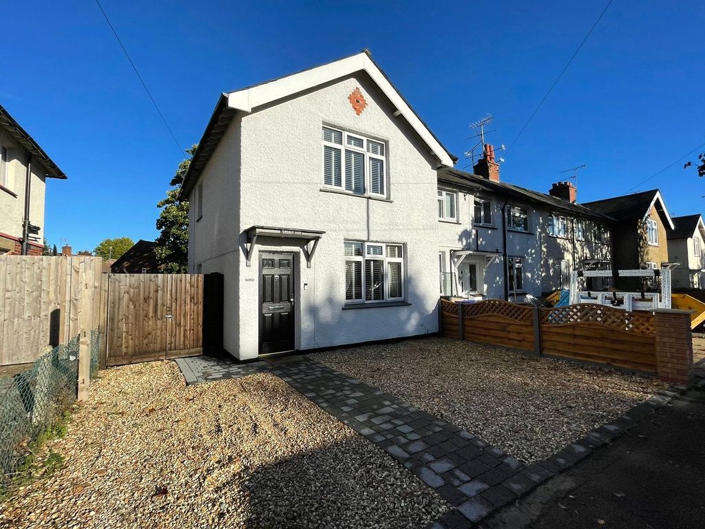 2 bed end terrace house for sale in Whyte Avenue, Aldershot, Hampshire