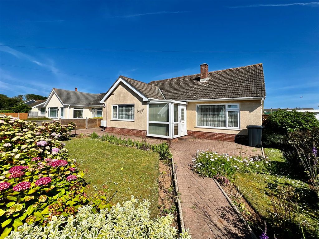3 bed detached bungalow for sale in The Close, Brixham TQ5 Zoopla