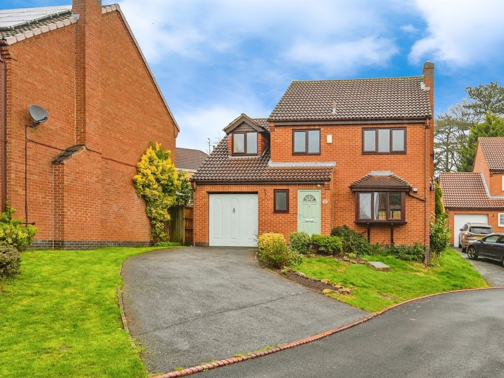 4 bed detached house for sale in Buckminster Close, Oakwood, Derby DE21