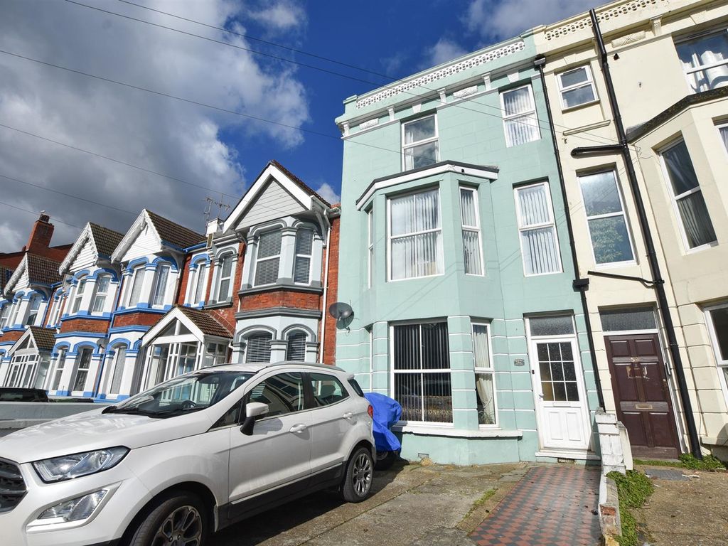 5 bed terraced house for sale in Mount Pleasant Road, Hastings TN34