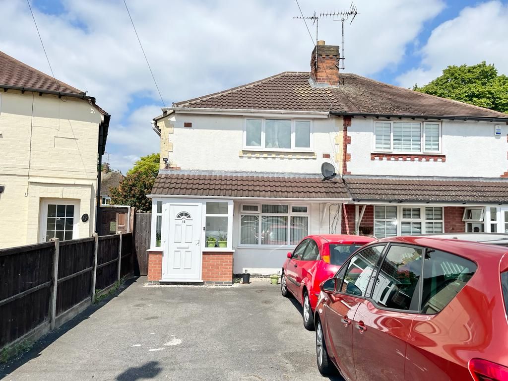 3 bed semidetached house for sale in Kingston Avenue, Wigston LE18