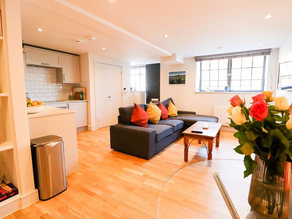 1 bed flat for sale in Countess Road, Northampton NN5 Zoopla