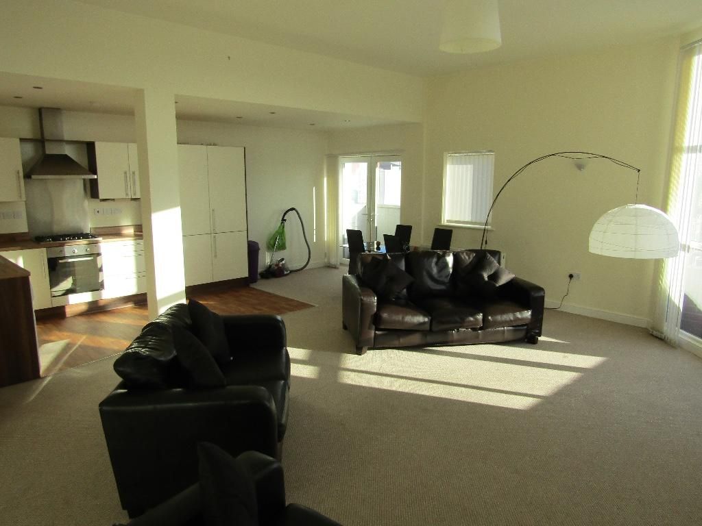 2 bed flat to rent in Winmarleigh Street, Warrington WA1 Zoopla