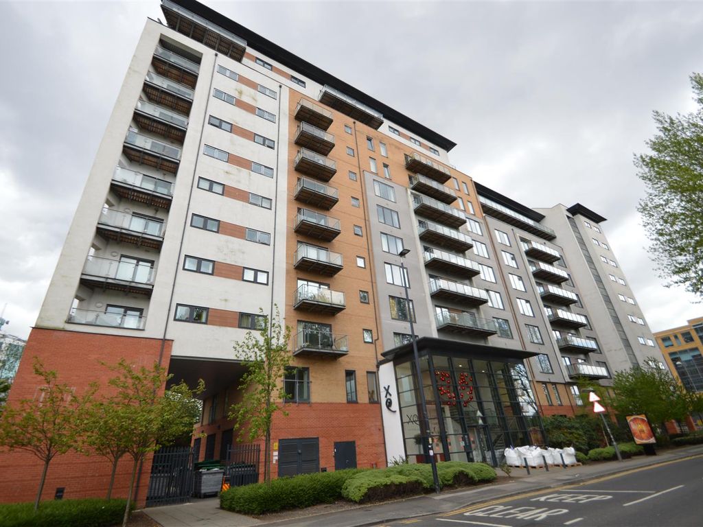2 bed flat to rent in Xq7, Taylorson Street South, Salford M5, £1,200 pcm Zoopla