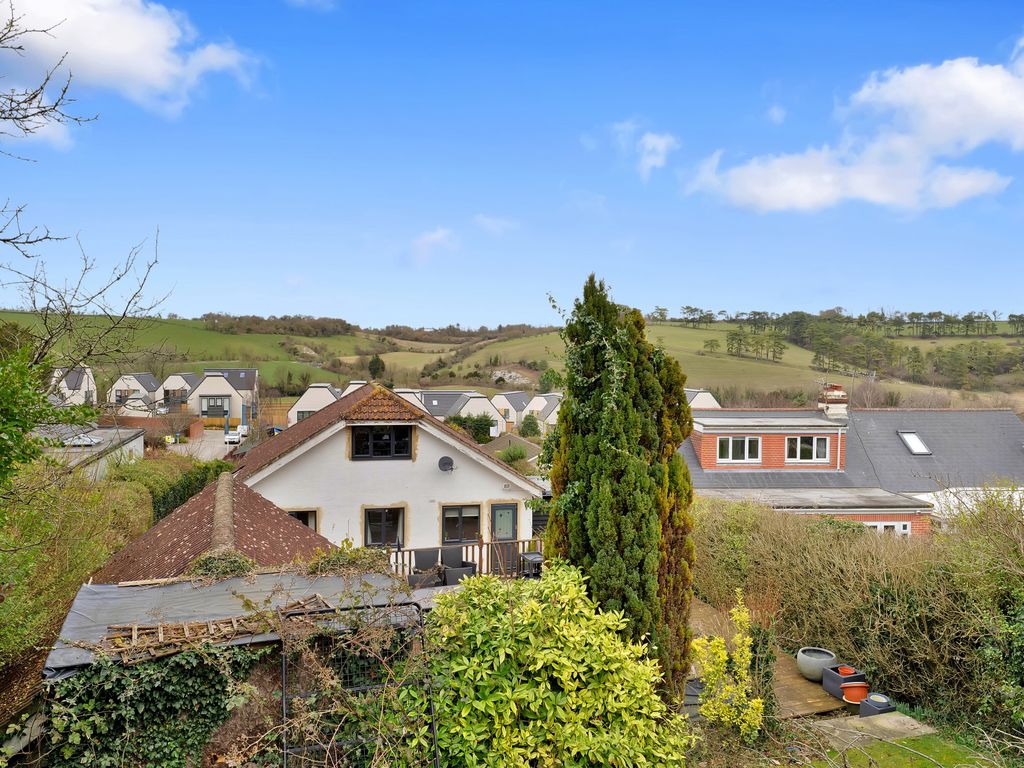 4 bed bungalow for sale in Canterbury Road, Lydden, Kent CT15 Zoopla