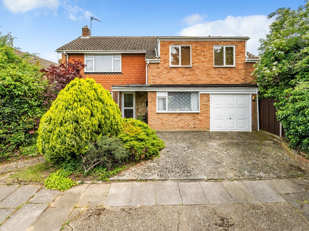 5 bed detached house for sale in Laleham, Surrey TW18, £675,000 Zoopla