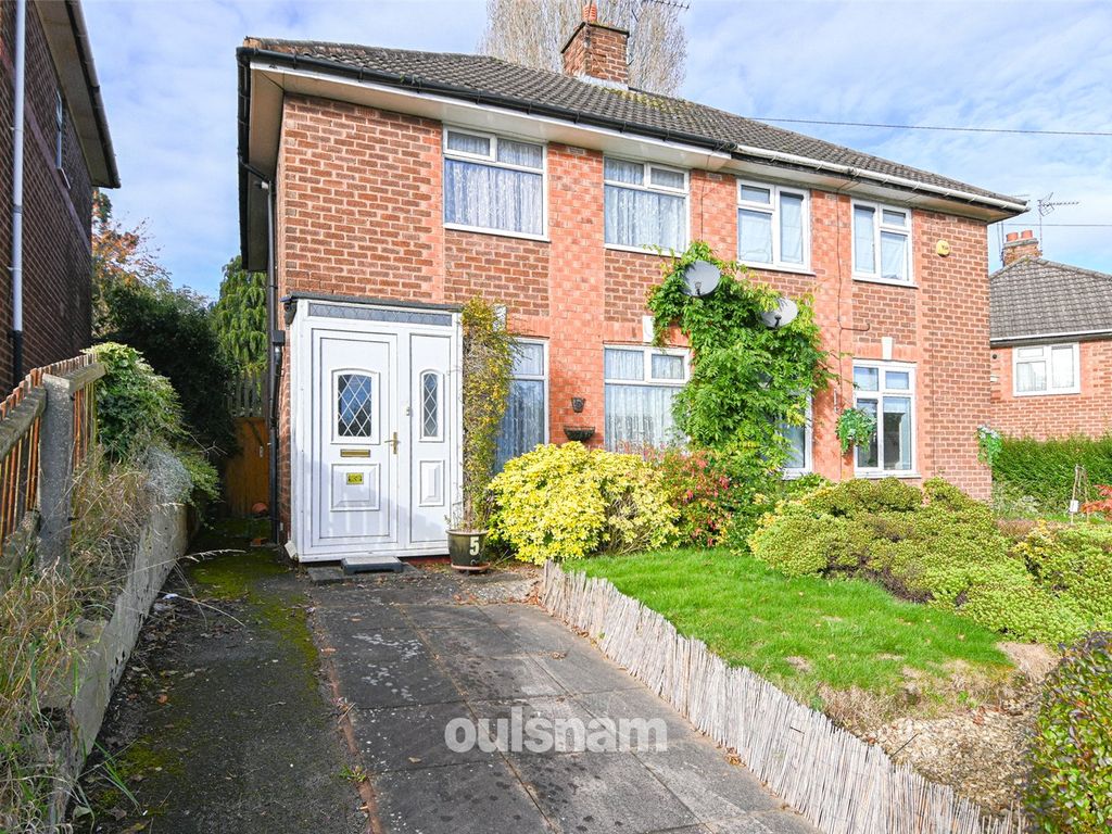 3 bed semidetached house for sale in Pennard Grove, Quinton, West