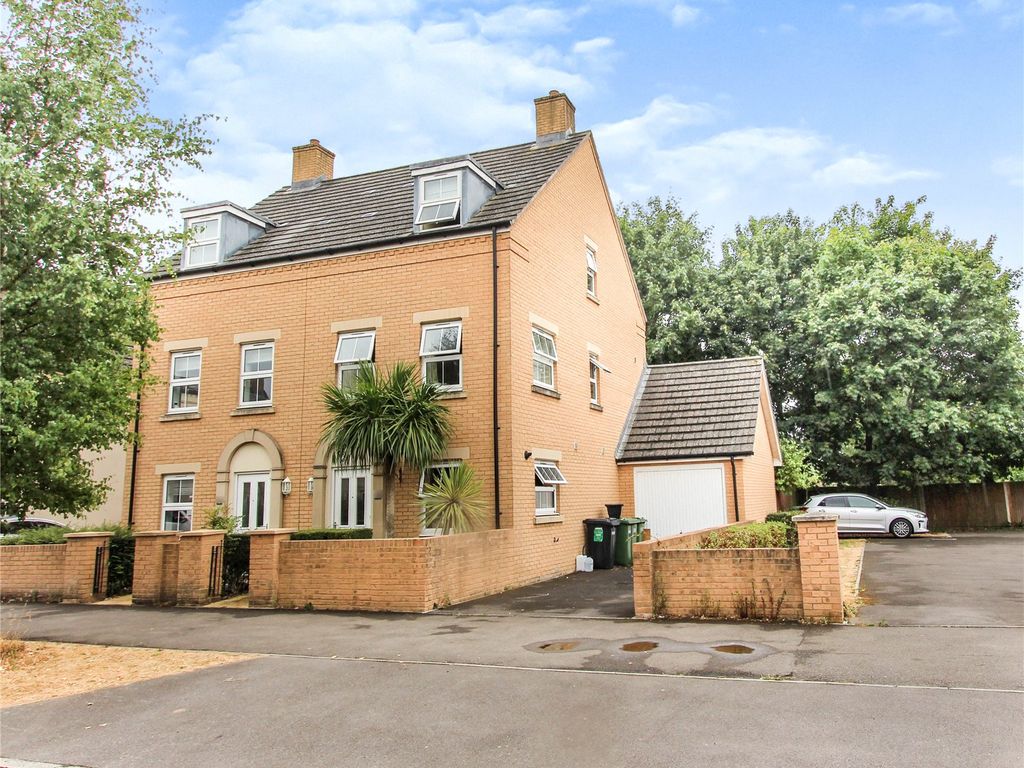 4 bed semidetached house for sale in Tinning Way, Eastleigh, Hampshire