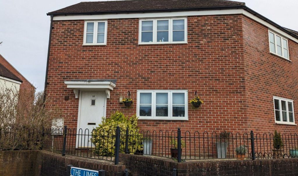 1 bed end terrace house for sale in The Limes, Salisbury SP3, £116,550