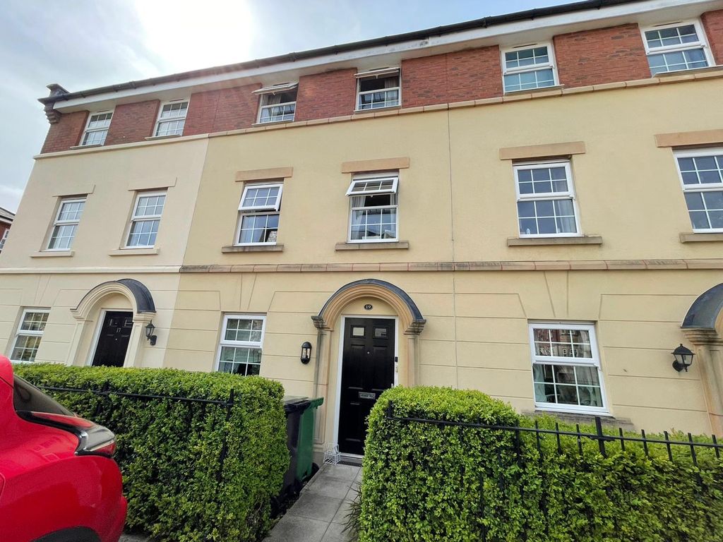 3 bed town house to rent in Willington Road, Redhouse, Swindon SN25, £1,500 pcm Zoopla