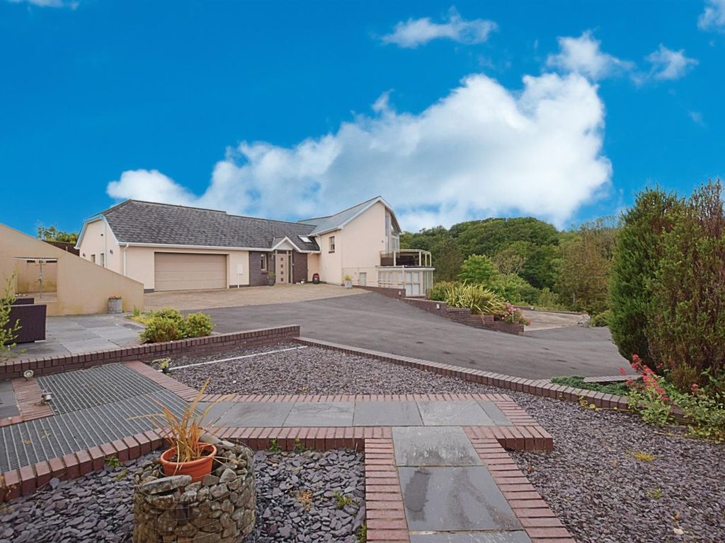 4 bed detached house for sale in Tresaith, Cardigan SA43, £500,000 Zoopla