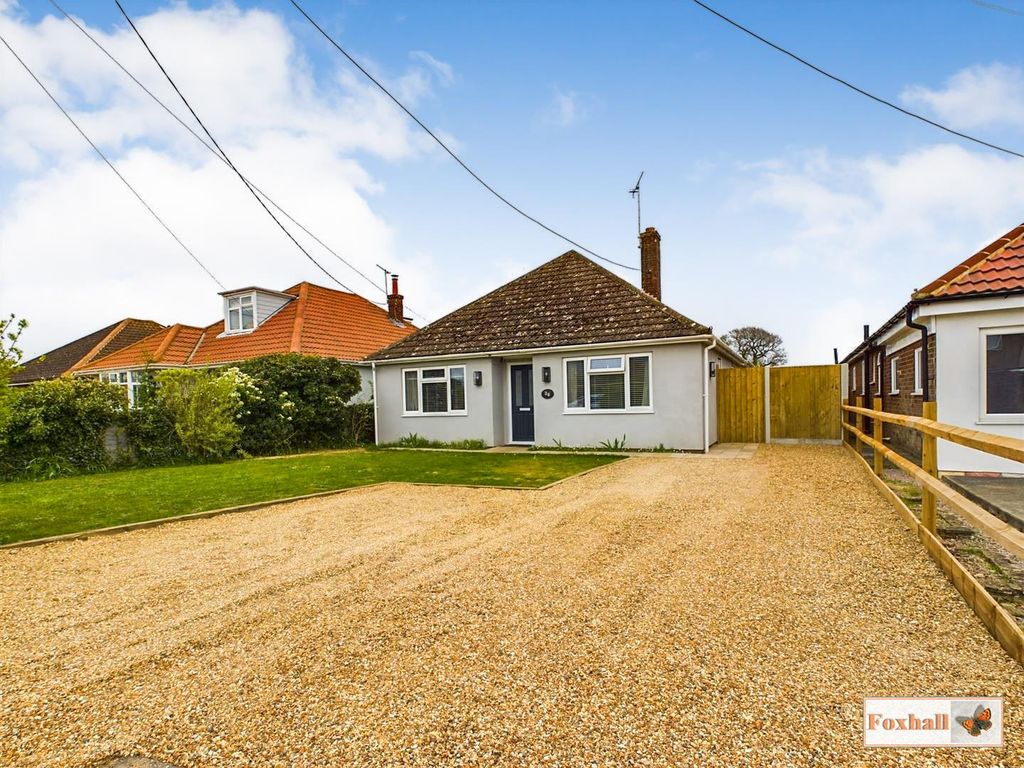 4 bed detached bungalow for sale in Edmonton Road, Kesgrave, Ipswich